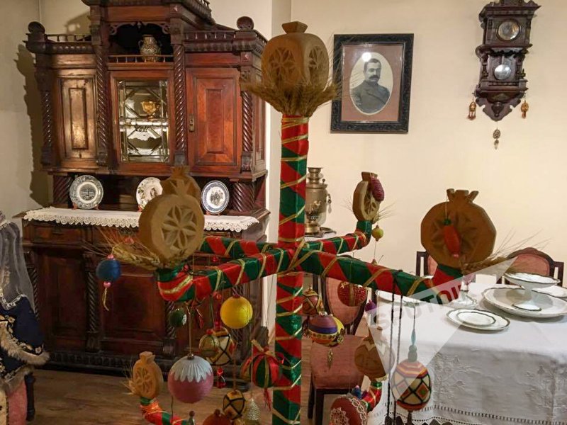 Традиционные новогодние армянские украшения