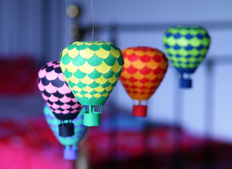Воздушный шар из лампочки