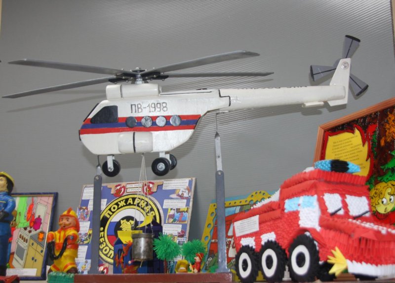 Пожарный вертолет поделка