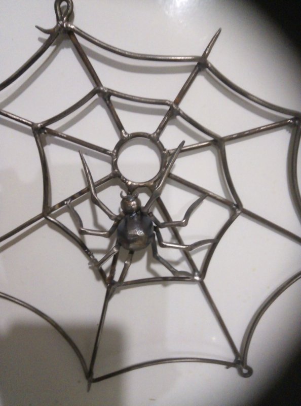 Поделка паучок на паутине