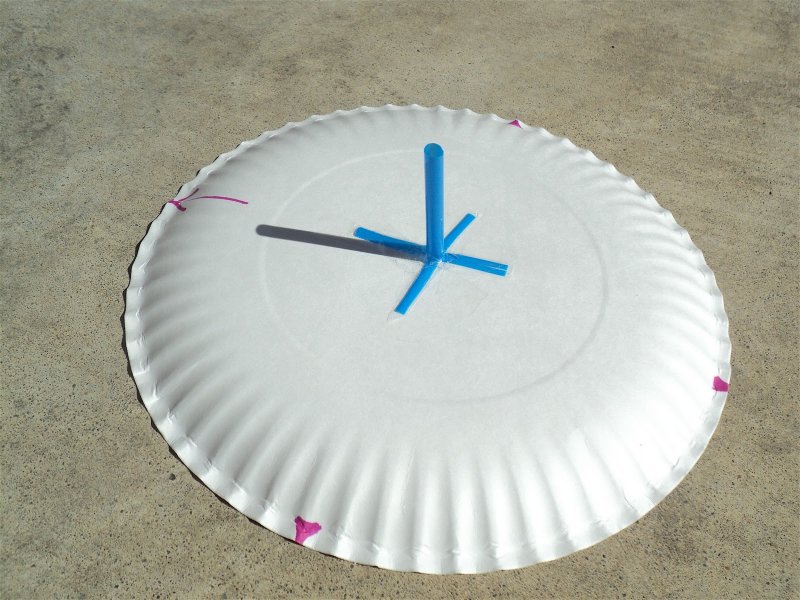 Солнечные часы из тарелки
