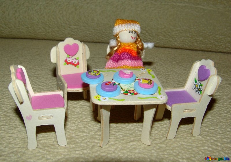 Мебель для куколок своими руками
