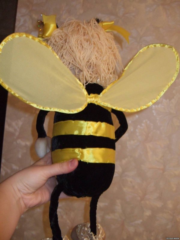 Поделка Пчелка для малышей