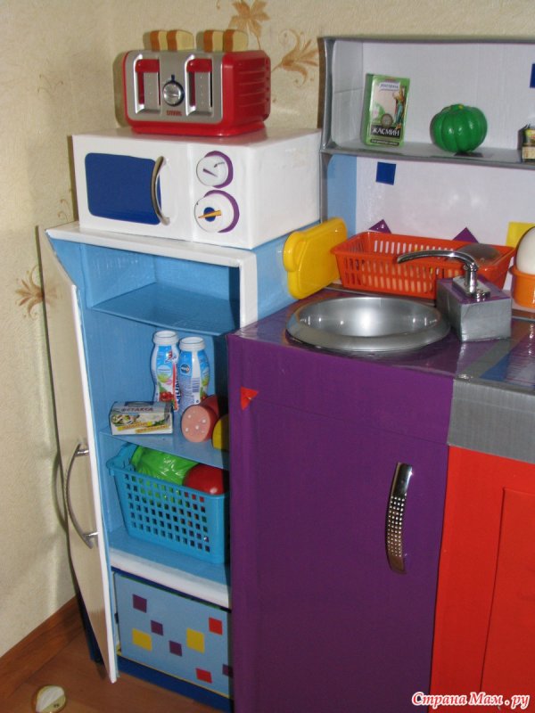 Детский холодильник из коробки