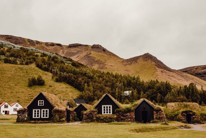 Исландия население