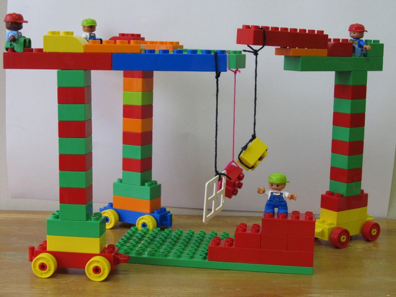 Подъемный кран из LEGO Duplo