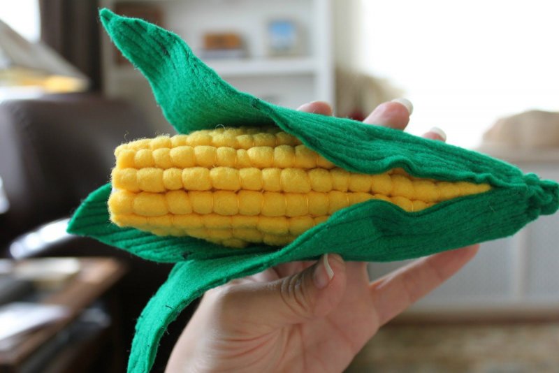 Поделка из кукурузы на тему осень