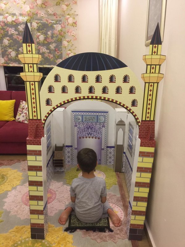 Комната с мусульманскими детьми