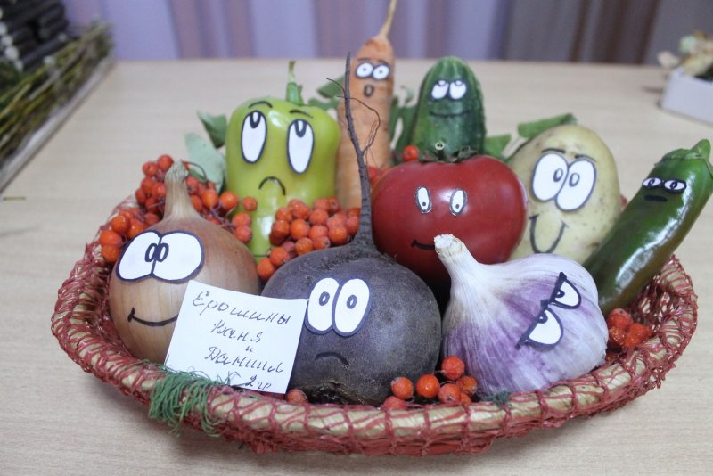 Овощи и фрукты из пластилина