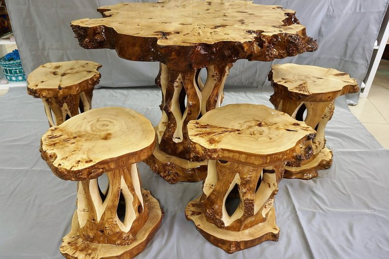 Красивая деревянная мебель