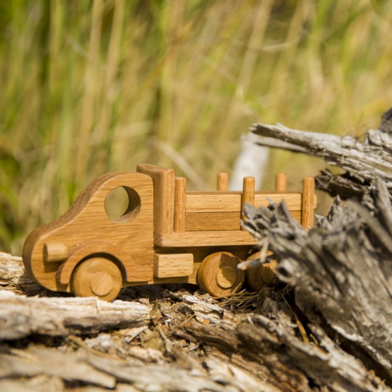 Деревянная игрушка "грузовик"