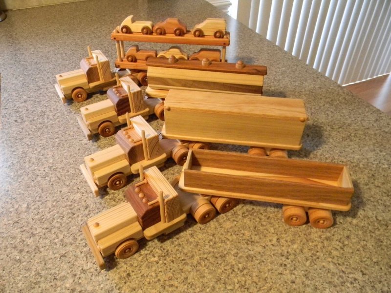 Самодельные игрушки для детей из дерева