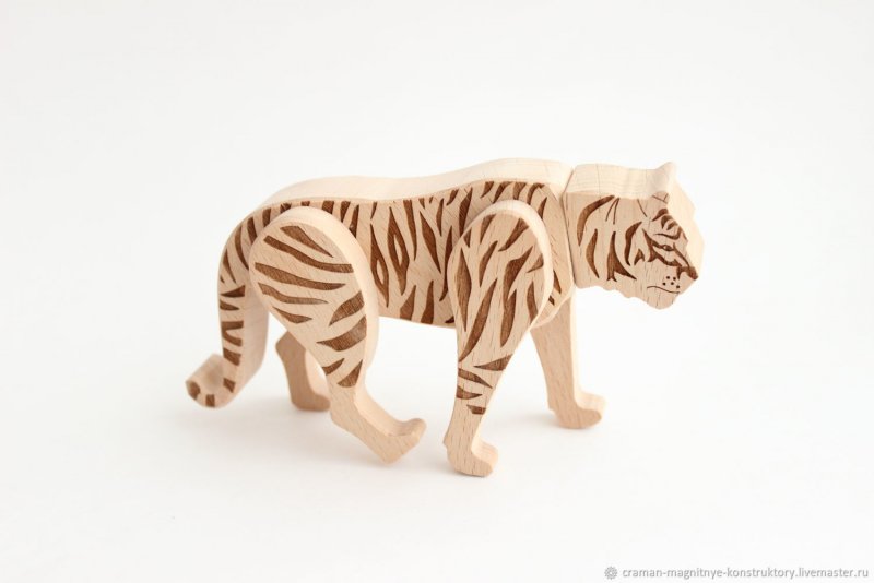 Деревянный тигр сувенир