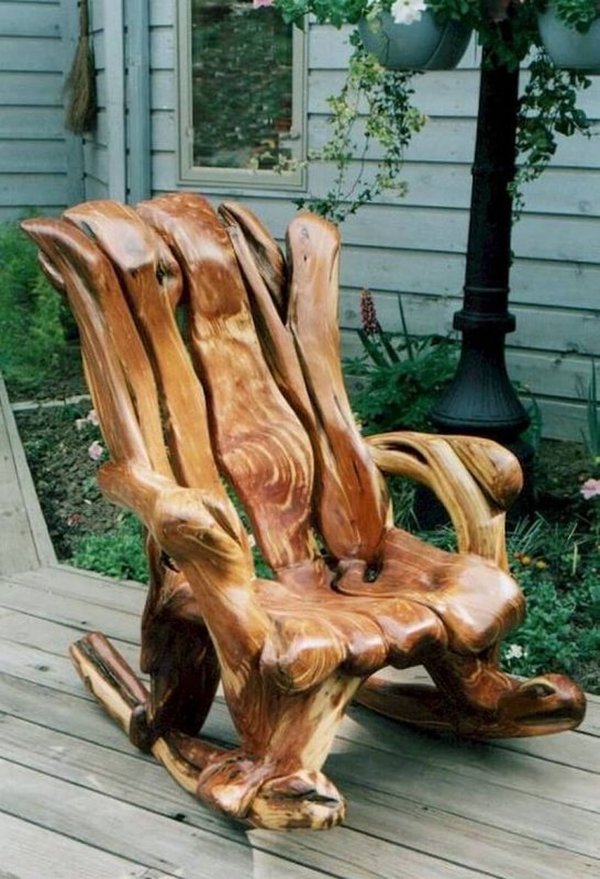 Кресло из коряг