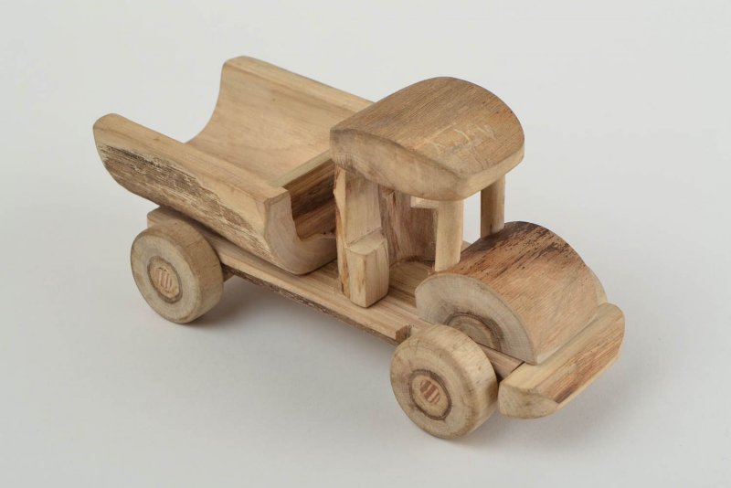 Деревянные машинки для детей