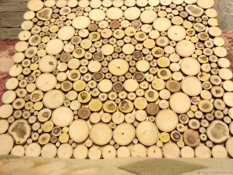 Мозаика из спилов дерева