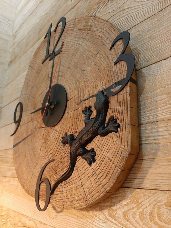 Десятое королевство деревянные часы
