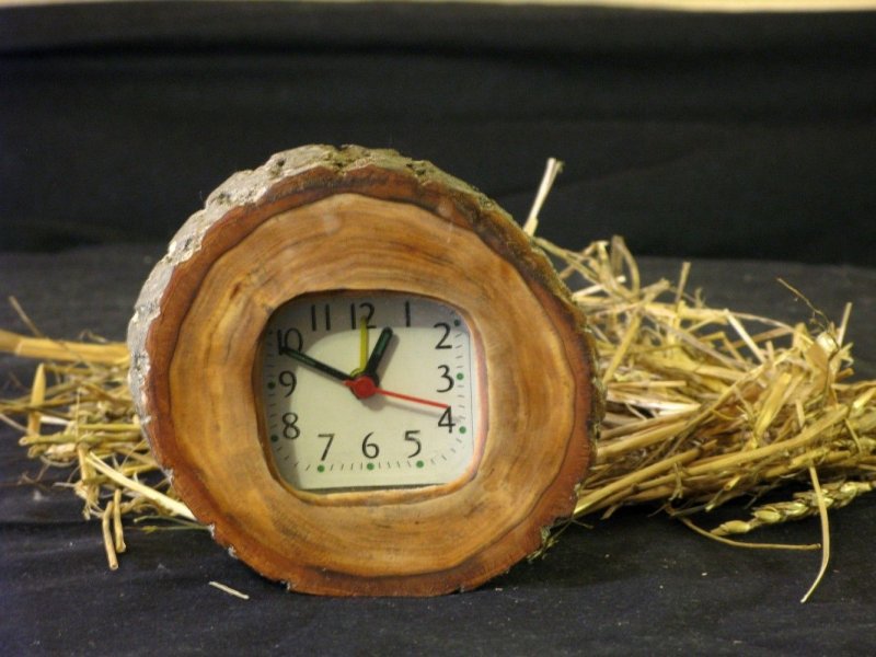 Самодельные часы из дерева