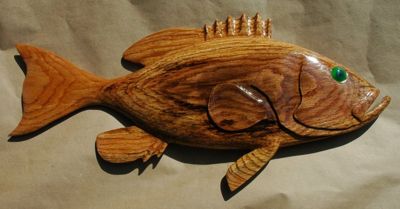 Панно рыбы из дерева