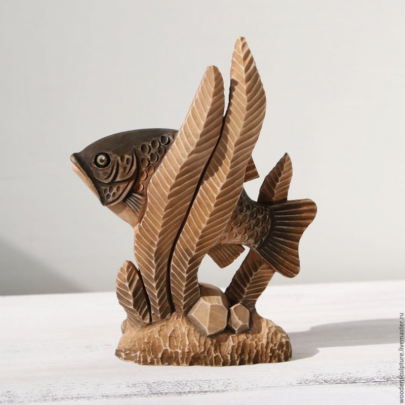 Рыба из дерева для декора