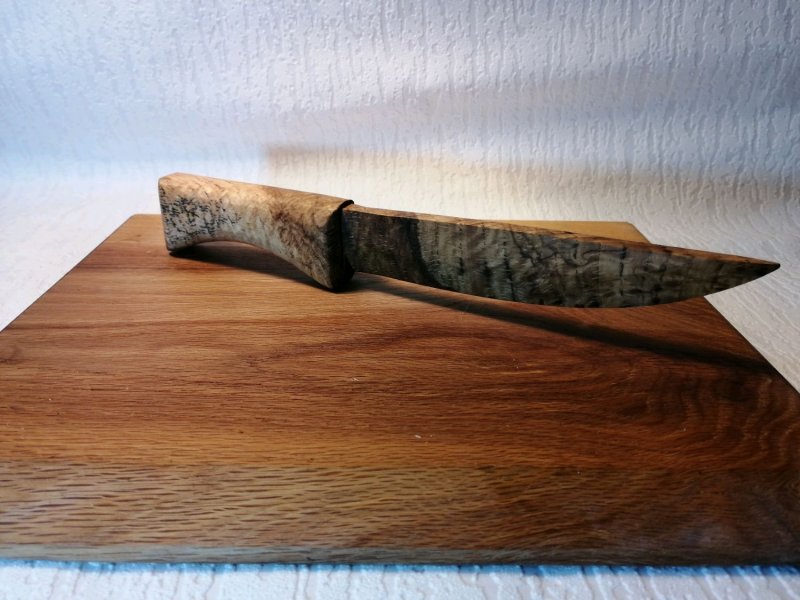 Деревянный нож из дуба