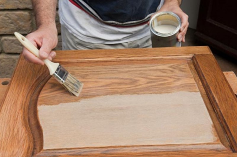 Лак для покрытия деревянных изделий