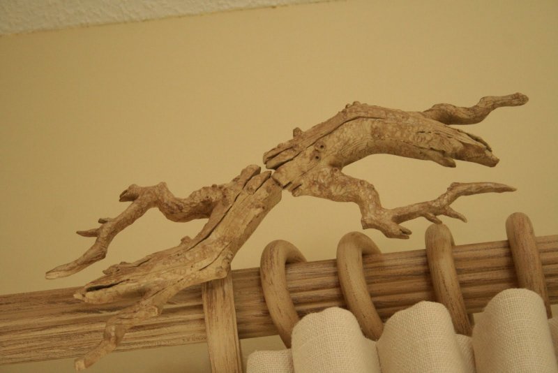 Необычная деревянная скульптура