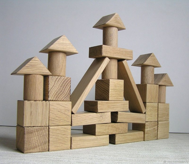 Сувенирные домики из деревянных кубиков