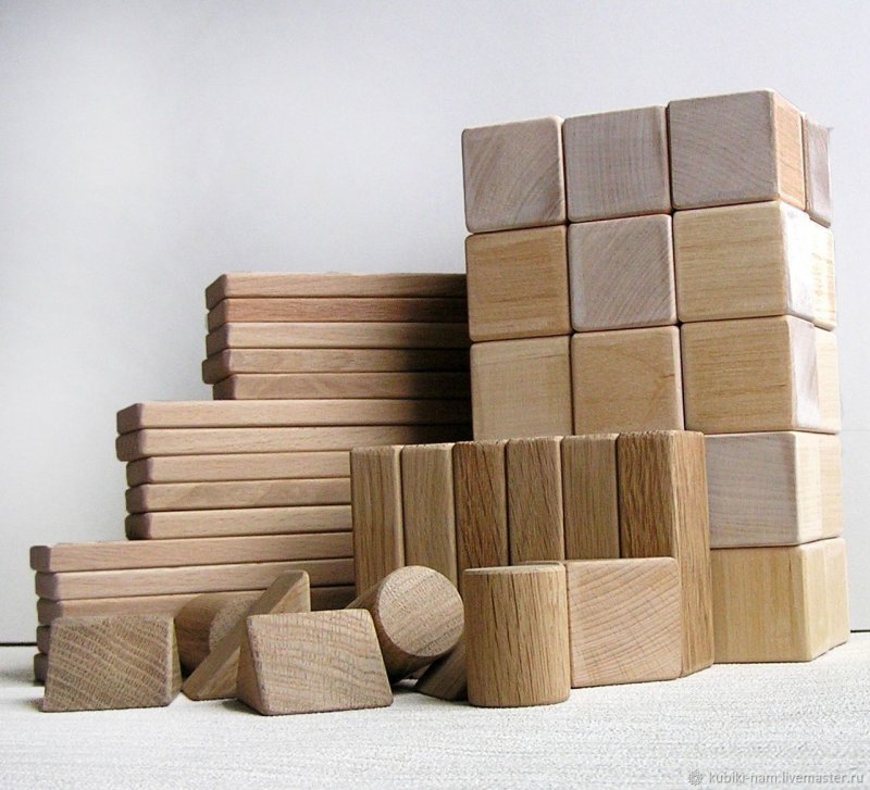 Деревянные кубики в строительстве