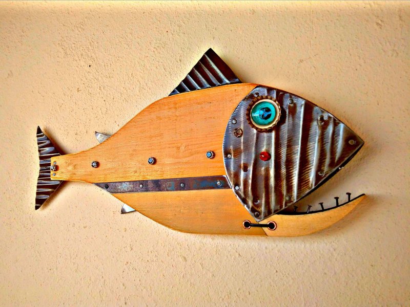 Рыба из дерева для декора