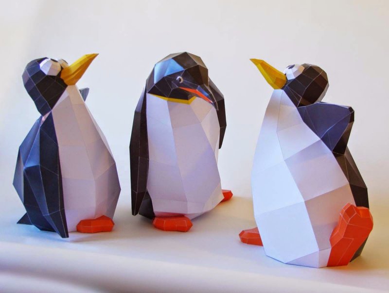 Скульптурная композиция семья пингвинов