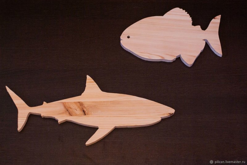 Скульптура акулы деревянные