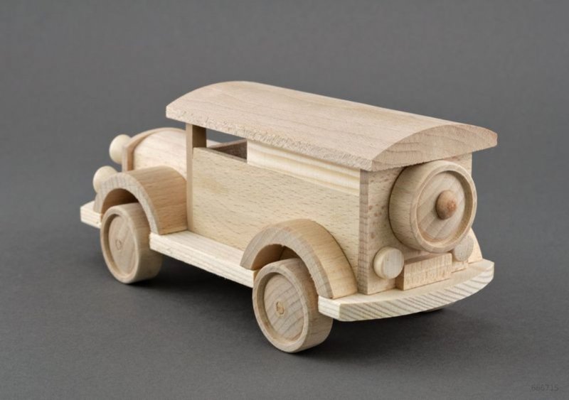 Машина из дерева игрушка