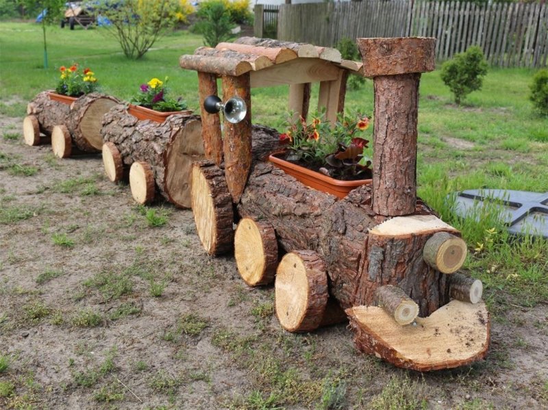 Спилы дерева для декора сада