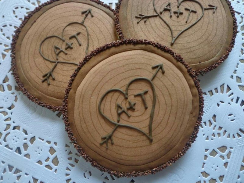 Деревянные сувениры на годовщину свадьбы