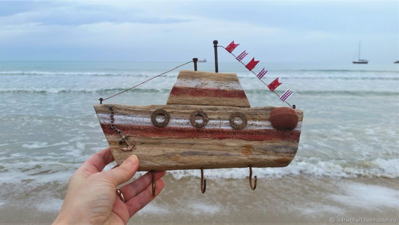 Деревянная лодка плоскодонка