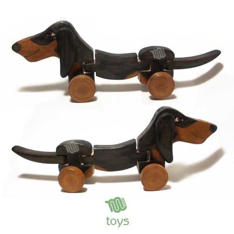 Советская игрушка деревянная собака на колесиках