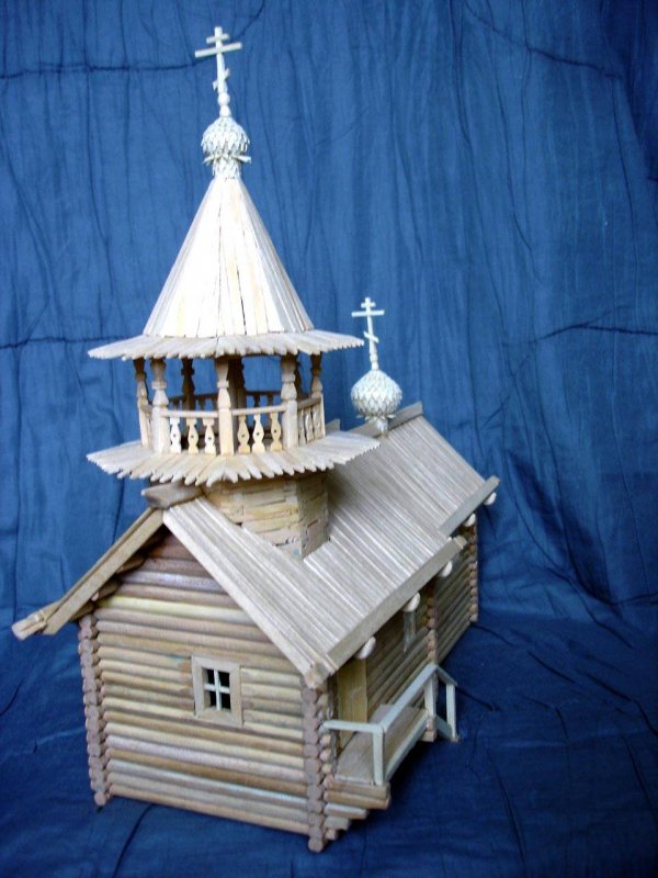 Церкви из дерева в миниатюре