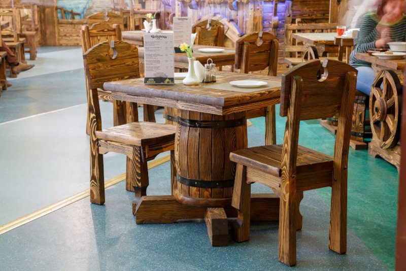 Мебель для кафе из дерева