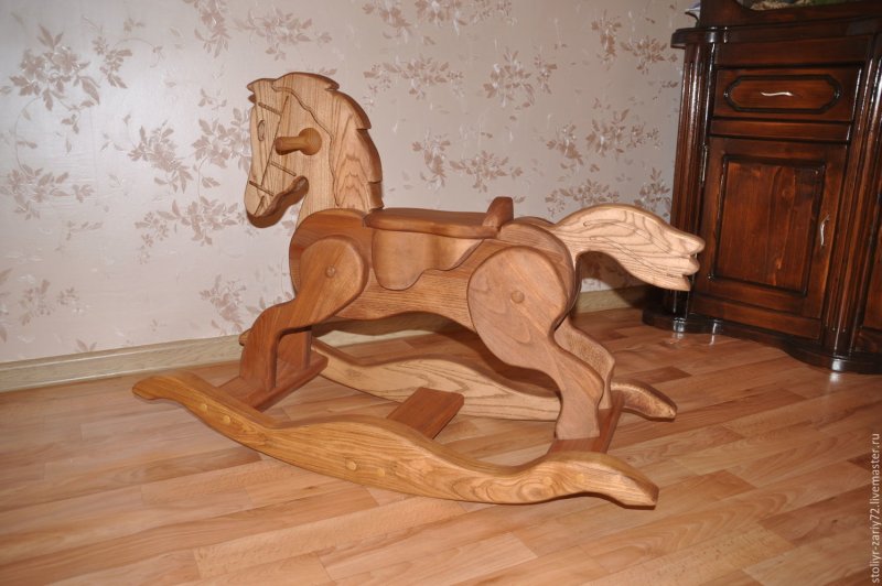 Декор деревянной лошадки