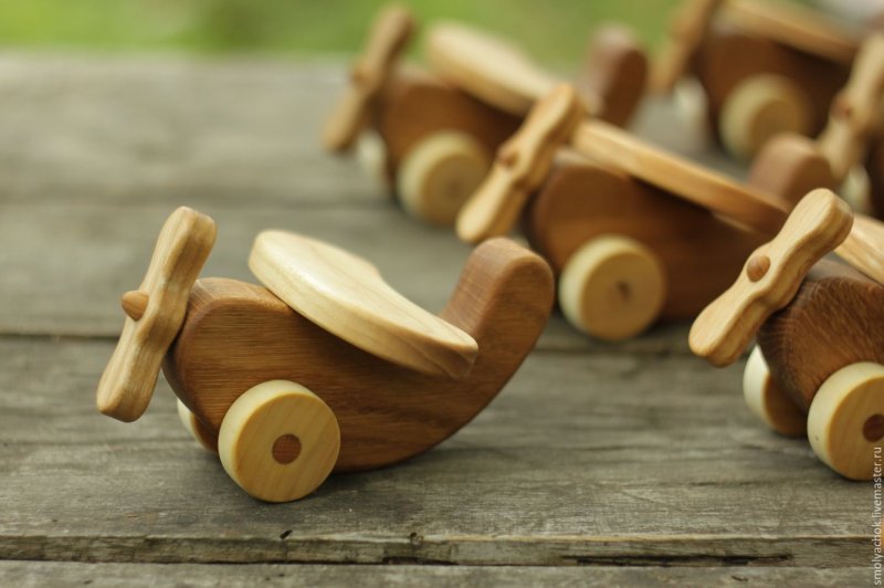 Необычные игрушки из дерева