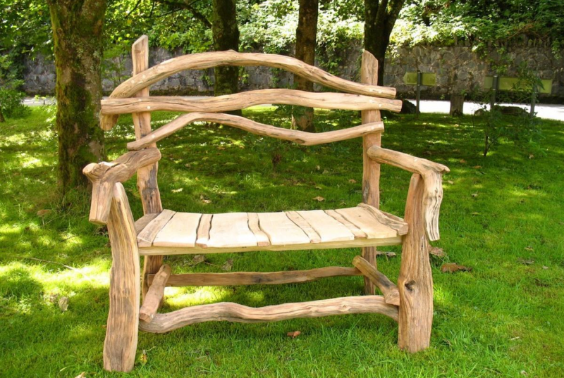 Скамейки из дерева