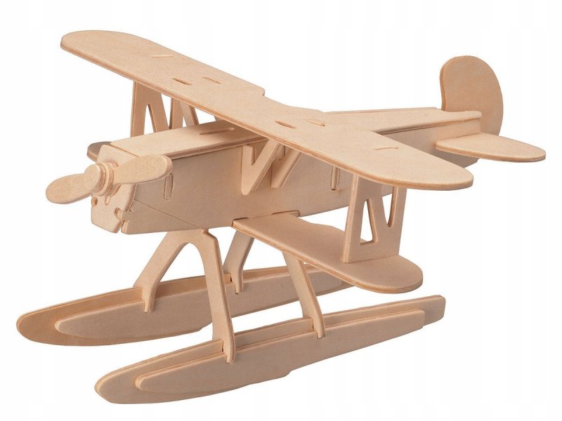 Самолет для моделирования из пенопласта и дерева