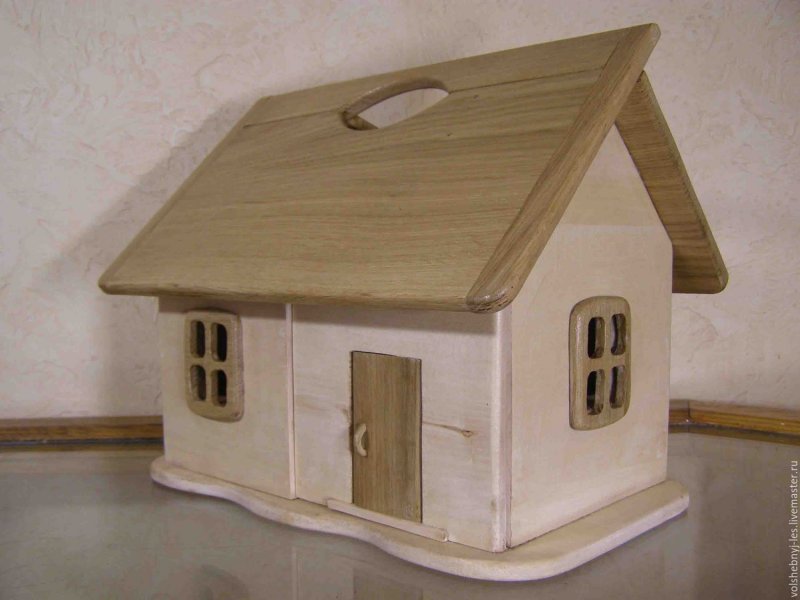 Ключница деревянная домик
