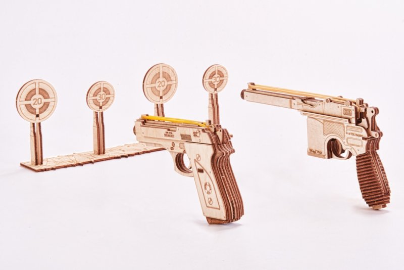 Сборная модель Wood Trick набор пистолетов с тиром