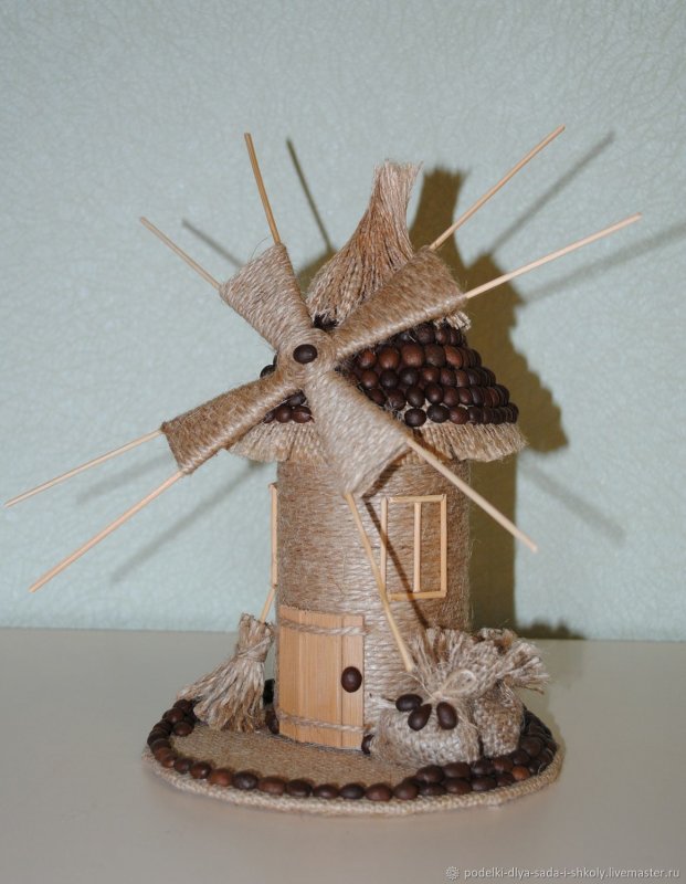 Декор из деревянных палочек