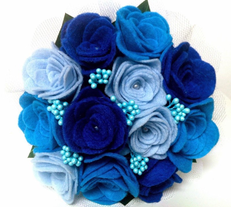 Синие цветы из фетра
