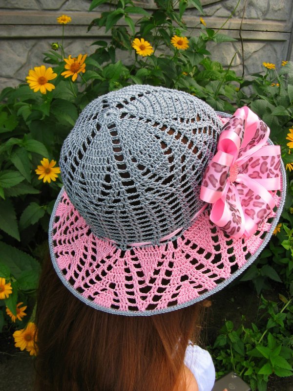 Летняя шляпка спицами для девочки