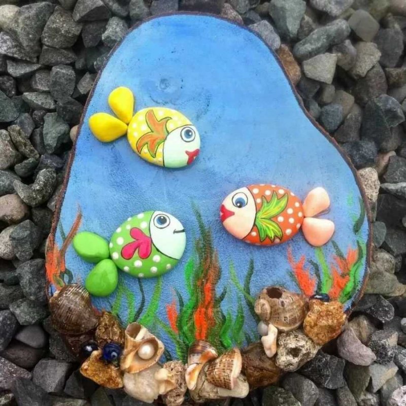 Рисование на морских камнях