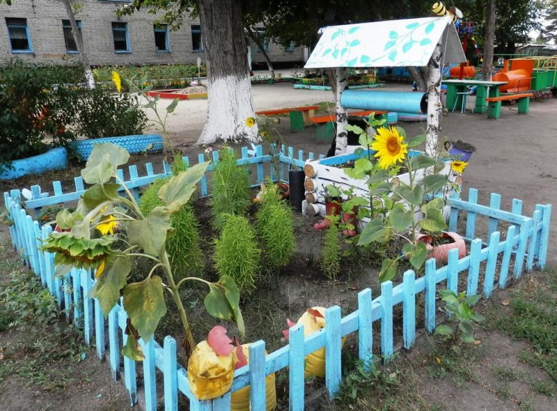Украсить участок в детском саду